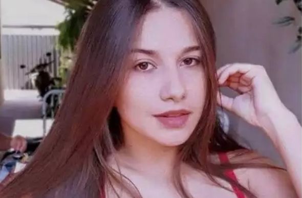 A estudante de Direito da UEMG, Yasmin Videira, de 20 anos, foi morta no dia 15 de agosto em frente a uma casa de festa de Frutal, no Triângulo Mineiro (foto: Redes Sociais/Divulgação)