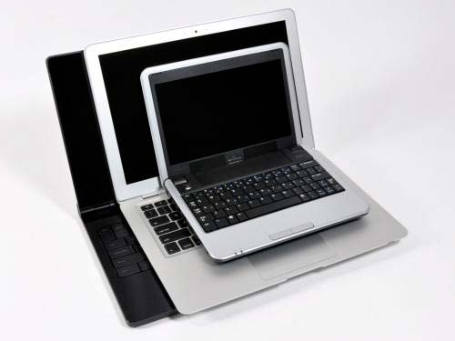 Observe a diferença de tamanho entre o notebook e o netbook