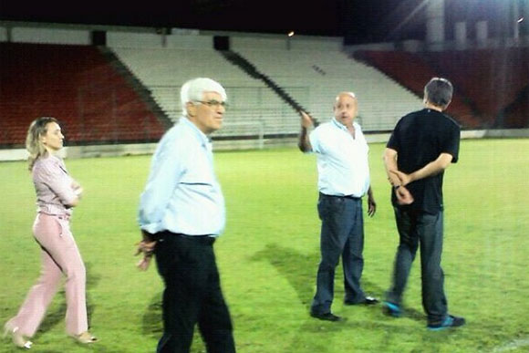 Representantes do Uruguai visitam a Arena no sábado, 7 / Foto: Belo2014