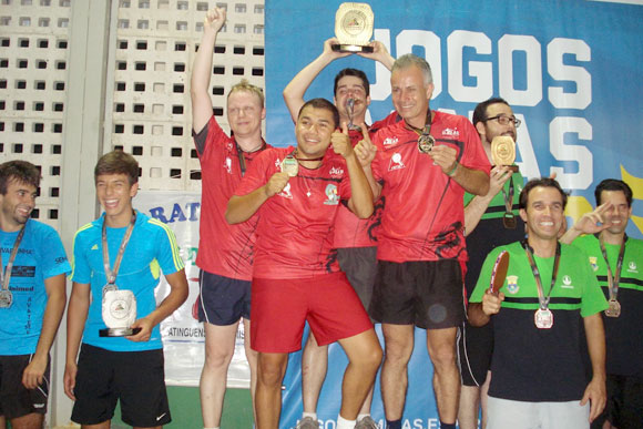 Equipe de Sete Lagoas levanta troféu no JIMI, em Ipatinga / Foto: Divulgação