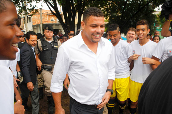 Ronaldo apadrinhou um projeto social em BH / Foto: Denilton Dias (O Tempo)
