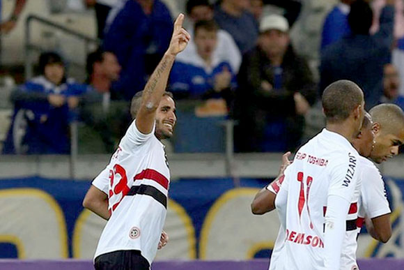 Douglas comemora o gol que abriu caminho da vitória tricolor / Foto: Divulgação