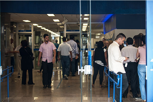 Bancos abrem nesta sexta-feira, 02 de janeiro de 2015 / Foto Ilustrativa: radios.ebc.com.br