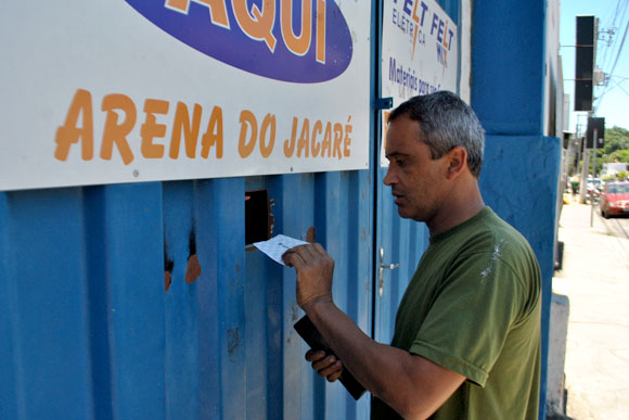 Paulo Guilherme comprou os ingressos para prestigiar o filho que joga no Minas / Foto: Marcelo Paiva