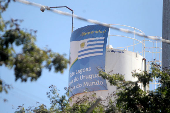 Caixa D'água da Arena dá boas vindas aos uruguaios / Foto: Divulgação