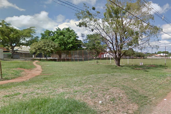 Menores foram apreendidos próximo ao campo do Vapabuçu / Foto: Google Street View