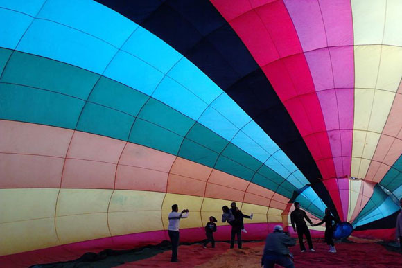 Balão por dentro antes de ser inflado / Foto: Flaviana Dias