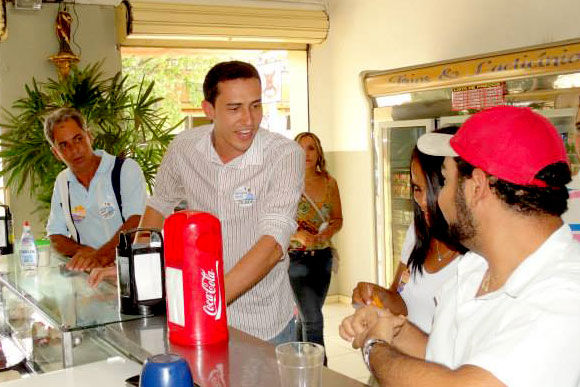Douglas Melo é o terceiro mais novo entre os deputados estaduais eleitos / Foto: Reprodução Facebook