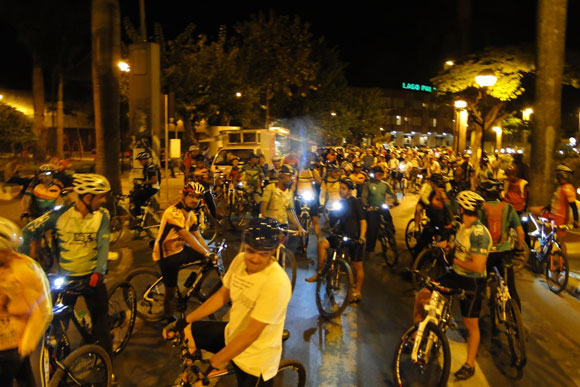 Grupo sai da Praça Tiradentes às 19h / Foto: Esportes Livres