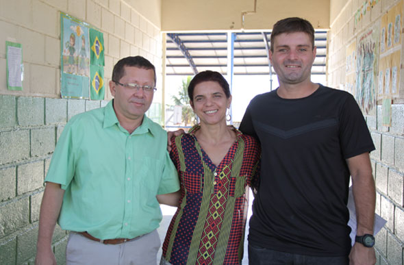 Diretor Denis Dutra ( à esq.), pedagoga Dulcimar (no centro) e o professor Sandro (á direita) / Foto: Naiara Barbosa 