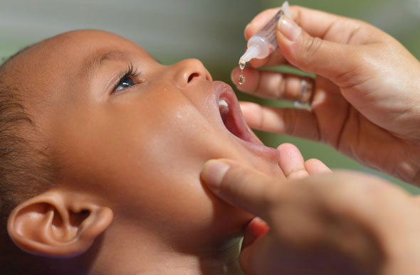 Crianças de até cinco anos de idade devem receber a vacina / Foto: gazetary.blogspot.com