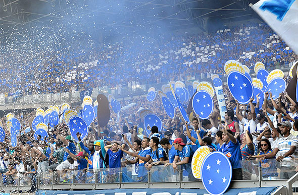 Torcedores do Cruzeiro no Mineirão / Foto: folha.uol.com.br