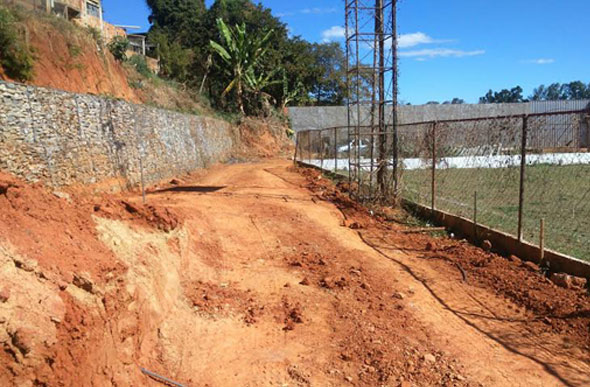 Obra para construção de arquibancada no Campo do CAP / Foto: PMSL - Divulgação