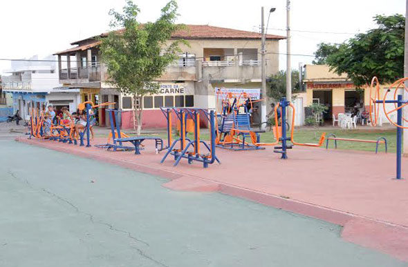 Os moradores receberam a nova academia/Foto:Ascom Prefeitura