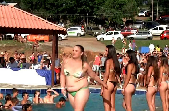 Vanessa a modelo gordinha ganhou destaque no concurso Garota Verão / Foto: Reprodução Tv Globo