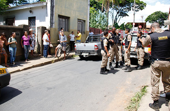Autor foi pego escondido em uma casa na Rua Coronel Eurico Souza Gomes / Foto: Alan Junio  
