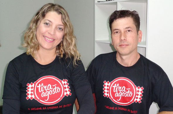 Idealizadora e produtora do Tira Agosto, Paula Renata e o coordenador do evento Albert Eduardo / Foto: Tatiane Guimarães 