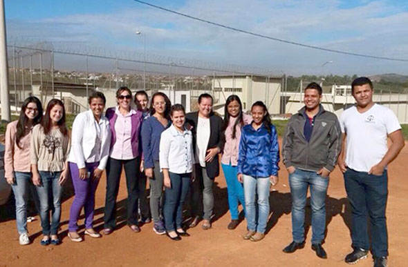 Alunos do Direito durante a visita ao presídio em Sete Lagoas / Foto: UNIFEMM 