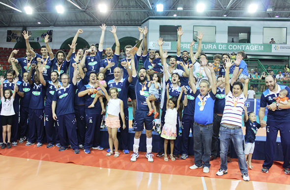 Desde 2010, o time celeste venceu todas as edições do Estadual, em finais contra os minastenistas / Foto: Renato Araújo 