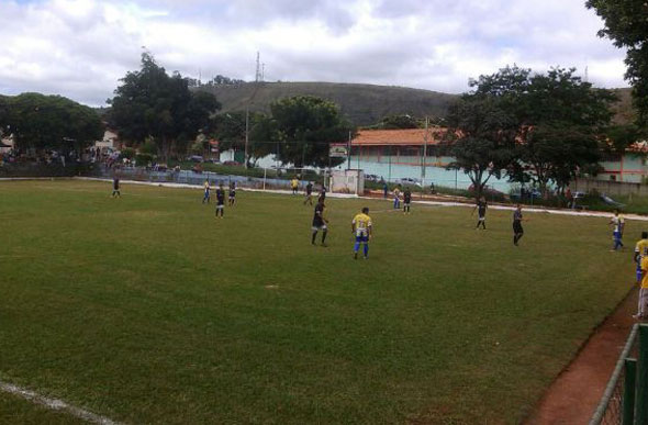 O Campo do Serrinha foi palco de bons jogos da Copa Eldorado no domingo pela manhã / Foto: Divulgação 