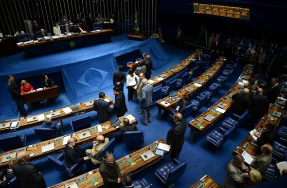 Os senadores irão decidir se aceitam o processo de impeachment de Dilma Rousseff/ Foto: Fábio Pozzebom/Agência Brasil