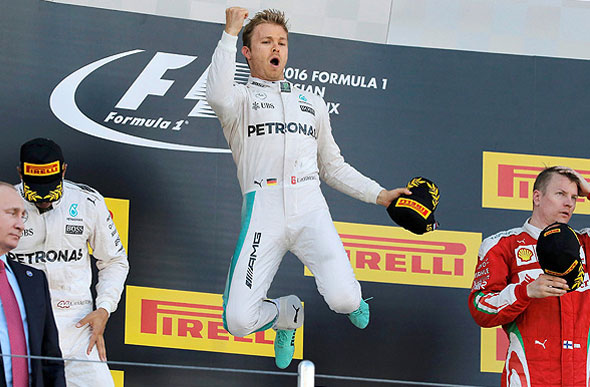 Nico Rosberg celebra vitória no GP da Rússia / Foto: Maxim Shemetov / Reuters 