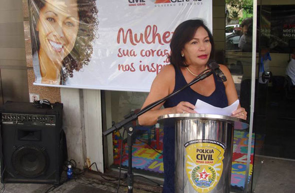 A delegada Elisabeth Dinardo Abreu destaca as medidas protetivas de urgência, adotadas a partir da Lei Maria da Penha / Foto: Divulgação/Polícia Civil