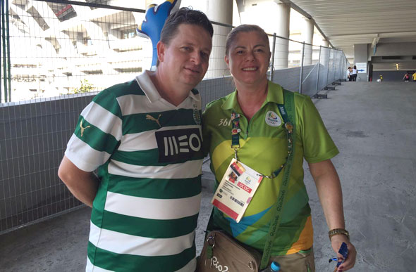 Álvaro Vilaça conversou com Dona Mônica, uma das  centenas de voluntárias que trabalharam nos Jogos Olímpicos do Rio de  Janeiro / Foto: colunista