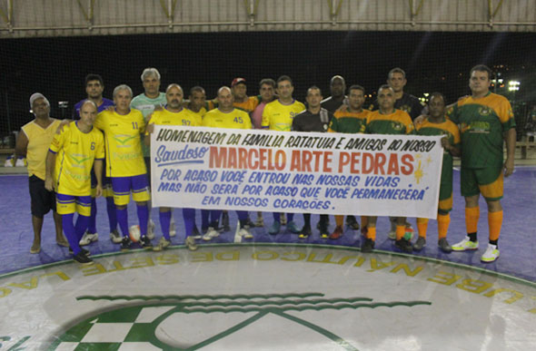Amigos e parceiros de equipe prestaram uma linda homenagem a Marcelo Arte Pedras / Foto: CNSL 
