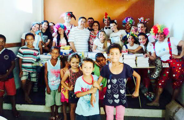 Grupo Mixidão abre campanha de doações de material escolar para crianças carentes/ Foto: divulgação Mixidão