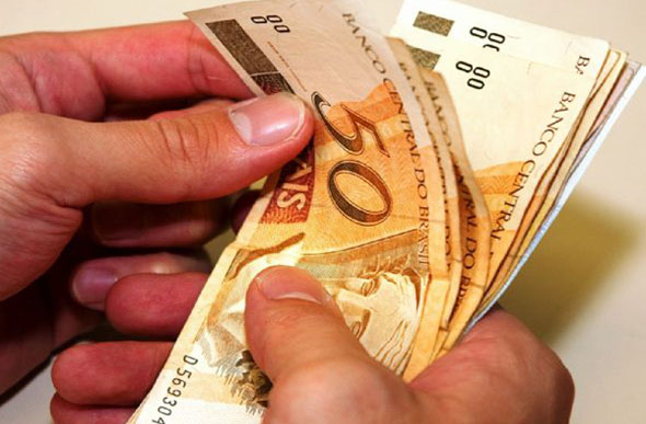 A faixa de renda entre R$ 1 mil e R$ 2 mil apresentou alta de 2,4% / Foto: Divulgação
