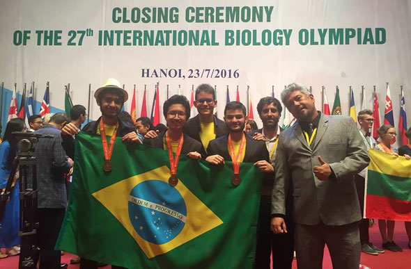 Estudantes brasileiros são os únicos da América Latina a ganhar medalha na competição internacional / Foto: Divulgação 