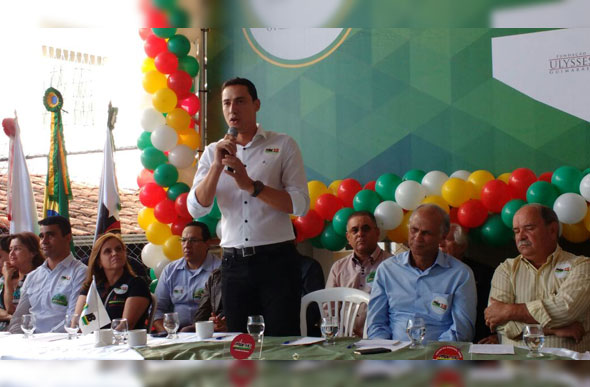 Douglas Melo do PMDB lidera oposição ao autal prefeito/ Foto Wagner Augusto