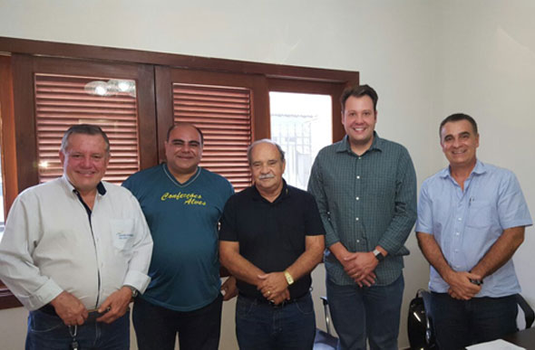 Bruno Violante, à direita de Leone Maciel, será o próximo secretário de Desenvolvimento Econômico e Turismo de Sete Lagoas / Foto: Divulgação