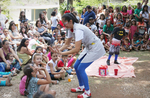 Crianças participaram de diversas brincadeiras no espaço do Colégio Regina Pacis / Foto: Junio Souza