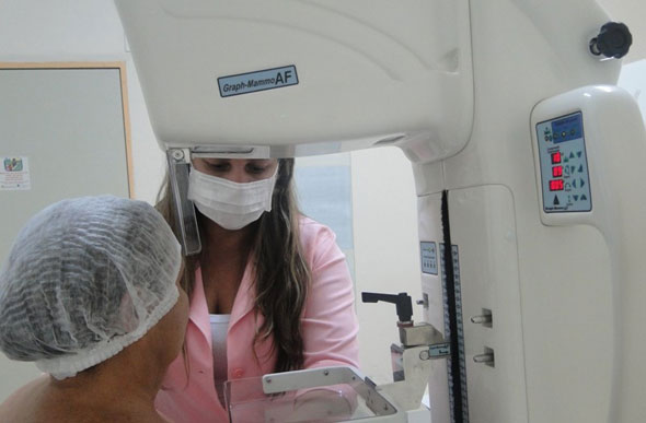 Mamografia deve ser feita pela primeira vez aos 35 anos e repetido a cada dois anos após os 40 / Foto: agencia.ac.gov.br