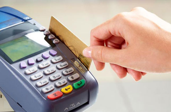 Comerciantes não podem estabelecer valor mínimo para pagamento com cartão / Foto: Reprodução