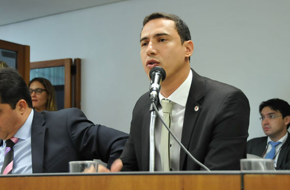 Deputado Estadual Douglas Melo, na Assembleia Legislativa de Minas Gerais / Foto: Ascom Dep. Douglas Melo