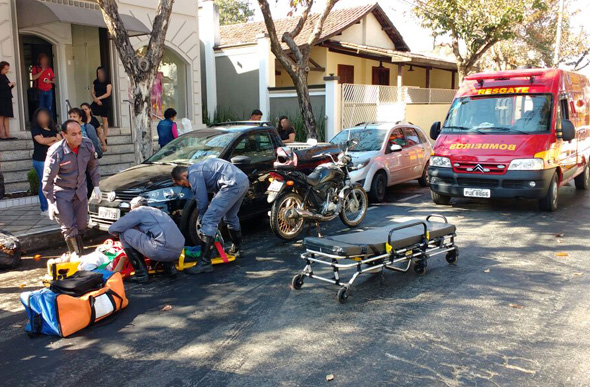 Motociclista foi socorrido e encaminhado para o Hospital Municipal / Foto: enviada por leitor via Whatsap