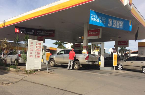 Posto em Sete Lagoas com etanol quase aos R$ 3 - Foto: Maíra Almeida