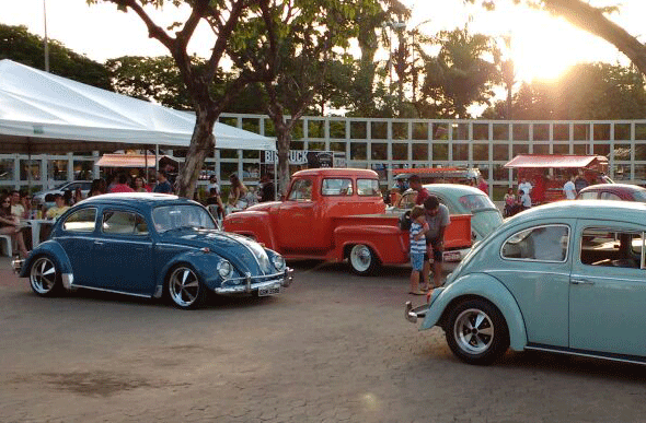 Clube do Fusca expôs diversos carros no encontro/ Foto: SeteLagoas.com.br