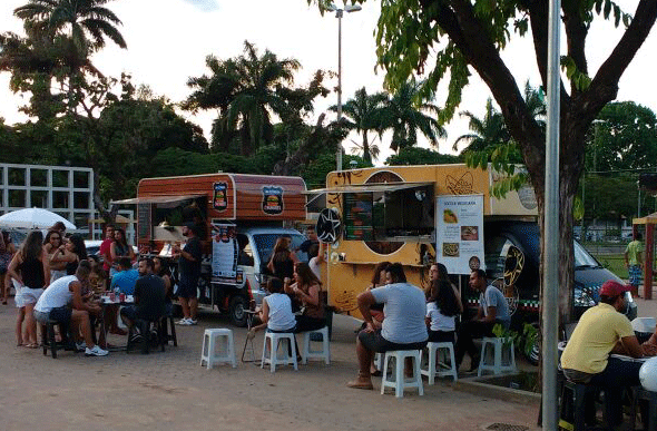 4º Enconttro de Food Trucks aconteceu na Lagoa do Boa Vista/ Foto: SeteLagoas.com.br