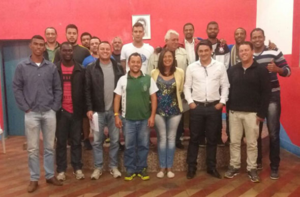 Dirigentes de 13 equipes estiveram presentes na sede da Liga Eclética e confirmaram presença do Campeonato Regional de futebol amador / Foto: Divulgação 