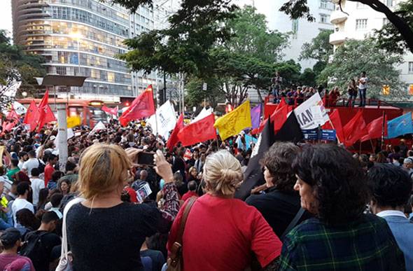 Manifestação no centro de BH pede saída de Temer da presidência e eleições diretas / Foto: G1