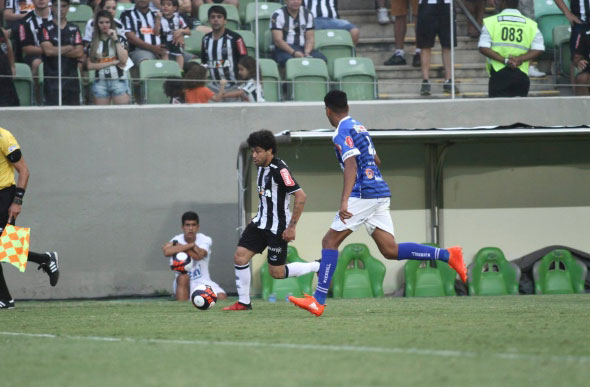 Luan marcou o 2º gol na vitória do Galo sobre a URT/Foto: superfc