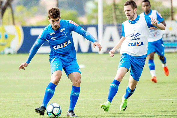 Cruzeiro enfrenta o Fluminense neste domingo; jogo é considerado teste para 2018/Foto: Superesportes