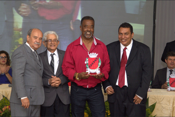 O Bela Vista Futebol Clube, através de seu presidente José Carlos foi um dos homenageados/Foto: Ascom Câmara