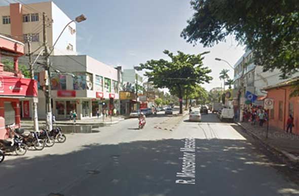 As lojas comerciais estenderam o horário de funcionamento/ Foto: Street View