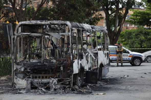 O oitavo ônibus incendiado era da linha 1505R/Foto: Moisés Silva /OT