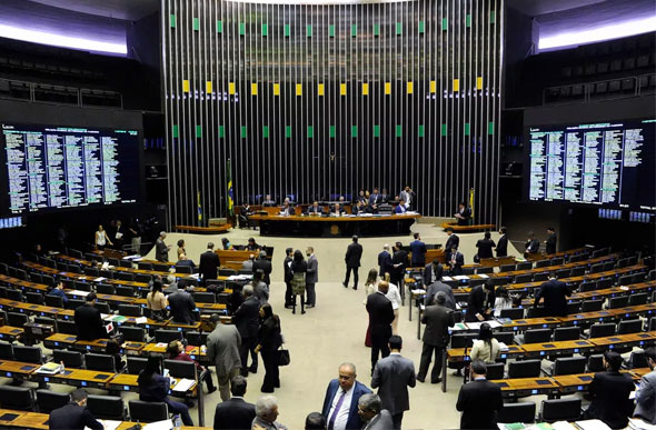 Plenário da Câmara na sessão que aprovou a medida provisória que estabelece preços mínimos para o frete/ Foto: Luis Macedo/Câmara dos Deputados
